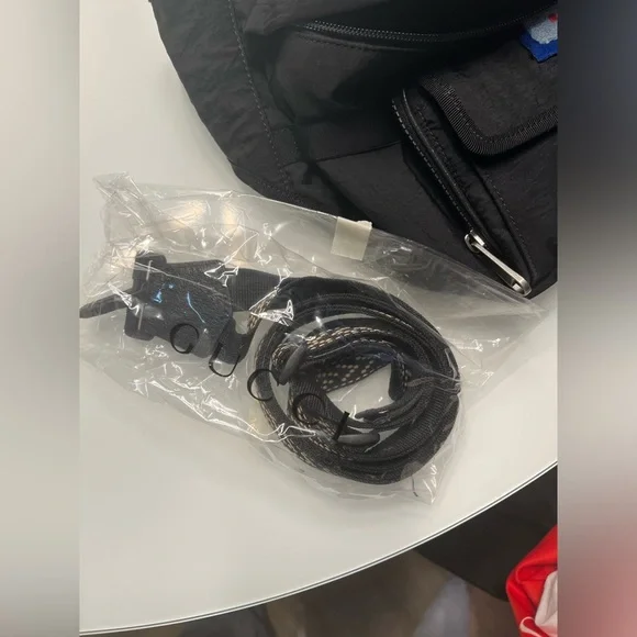 GUCCI BELT BAG WITH GUCCI 80S PATCH 536842 - Picture 7 of 14